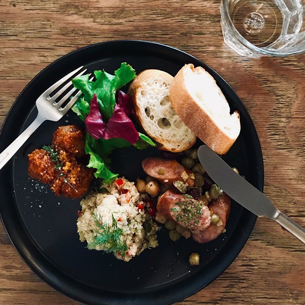 Glad ラウンドプレート 20cm マットブラック 皿