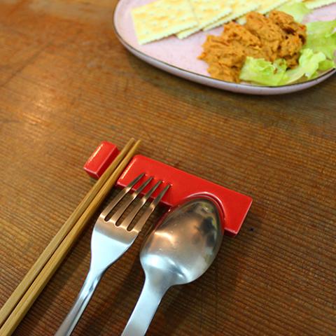 カトラリーレスト (M) RED