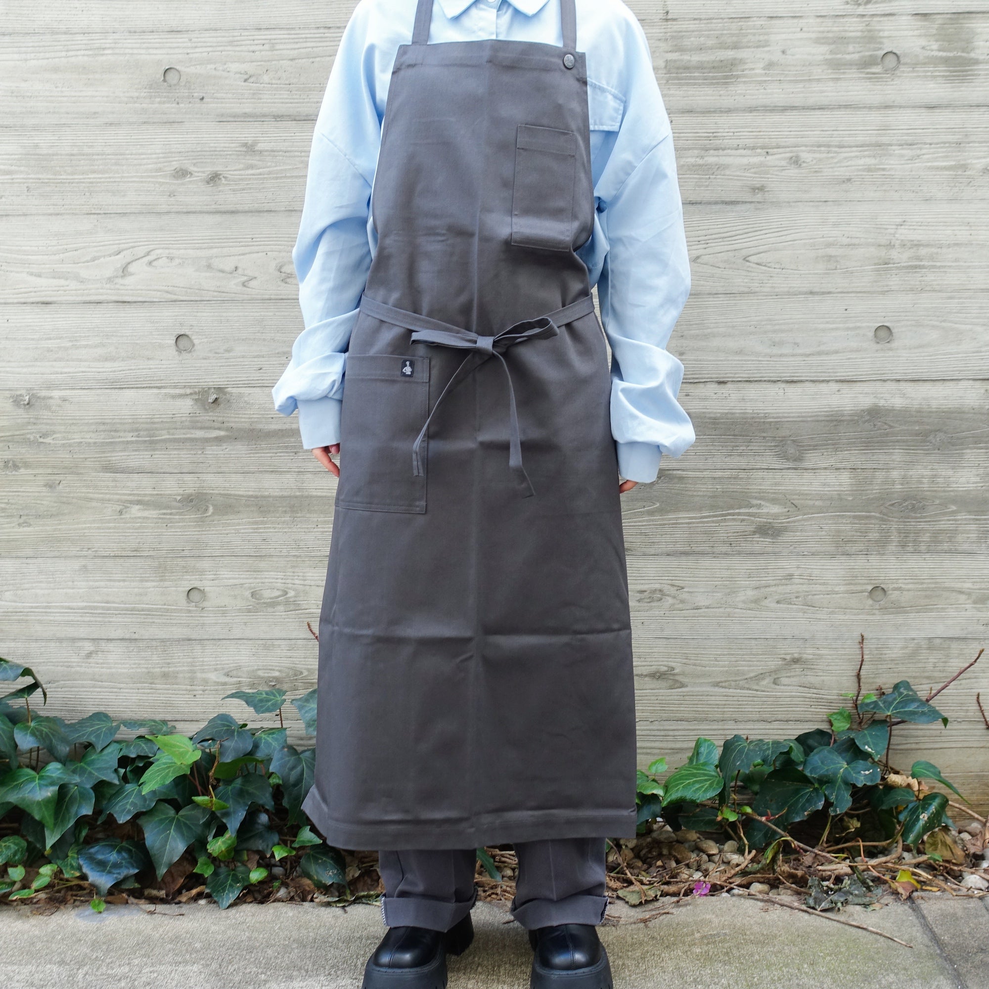 El transwaal／エル・トランスバル エプロン プレーン Long 【グレー