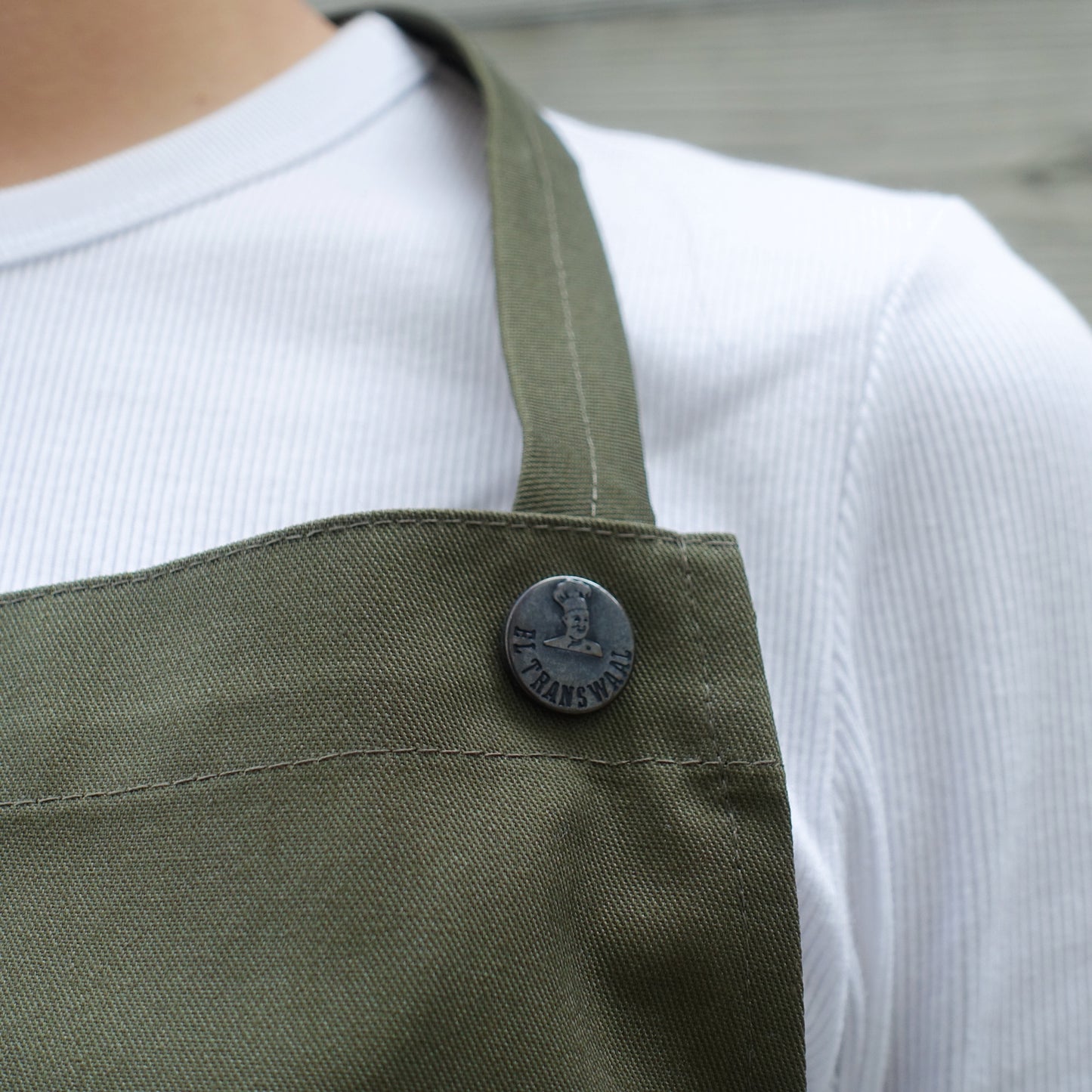 El transwaal／エル・トランスバル エプロン プレーン Short【オリーブ】