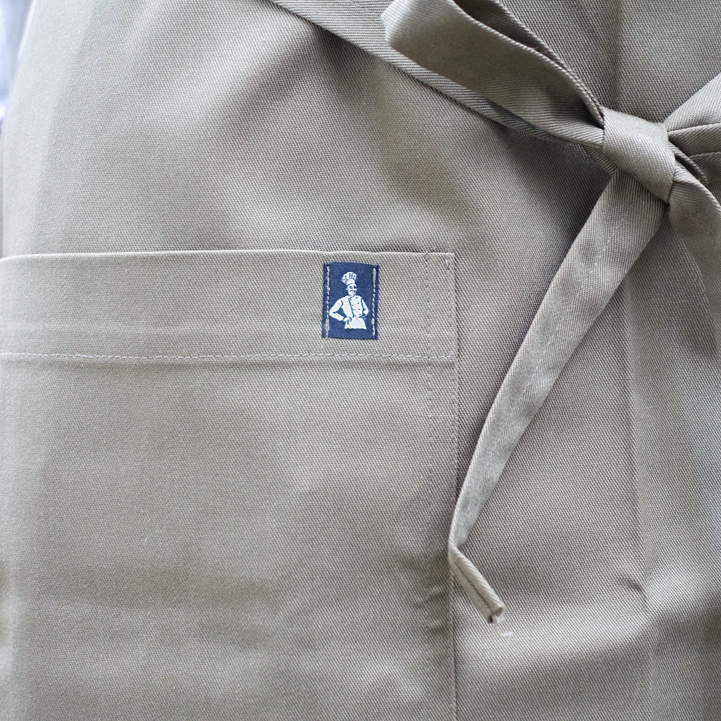 El transwaal／エル・トランスバル エプロン プレーン Long 【オリーブ】