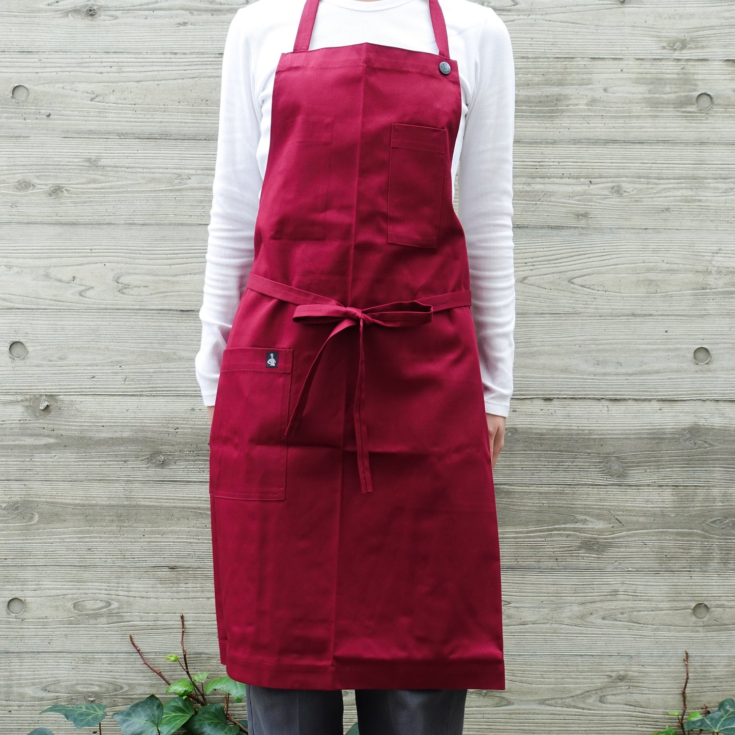 El transwaal／エル・トランスバル エプロン プレーン Short【バーガンディー】