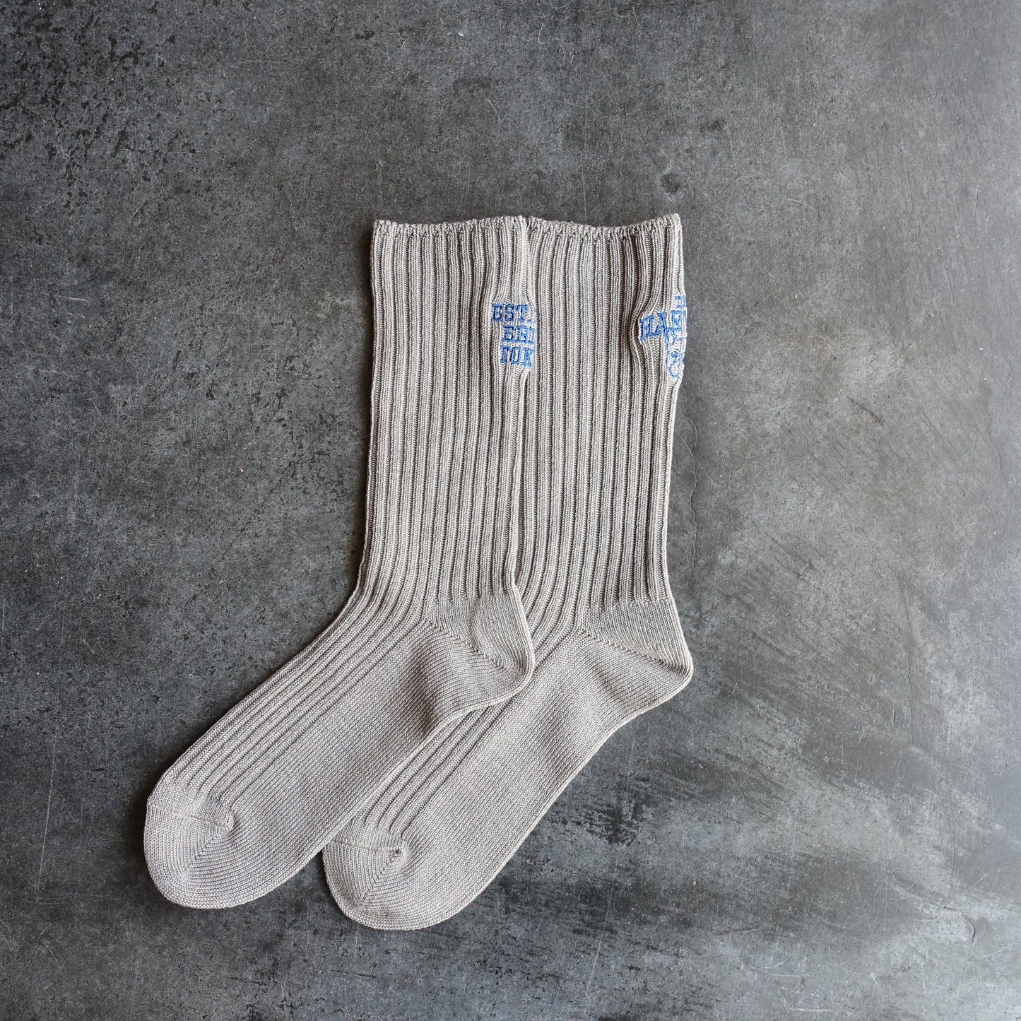 【再販・数量限定】靴下屋 | Tabio × HARVEST カレッジソックス 22.5～24.5cm