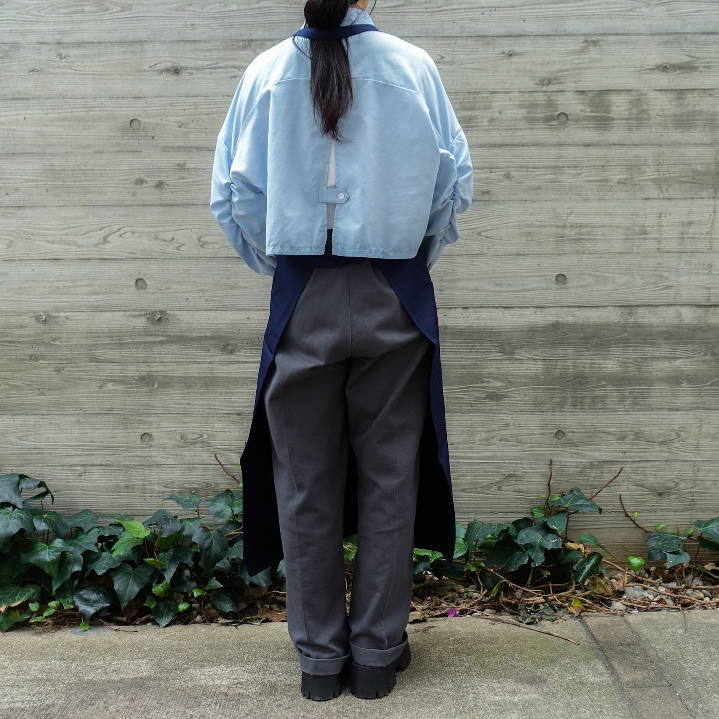 El transwaal／エル・トランスバル エプロン プレーン Long 【ネイビー】