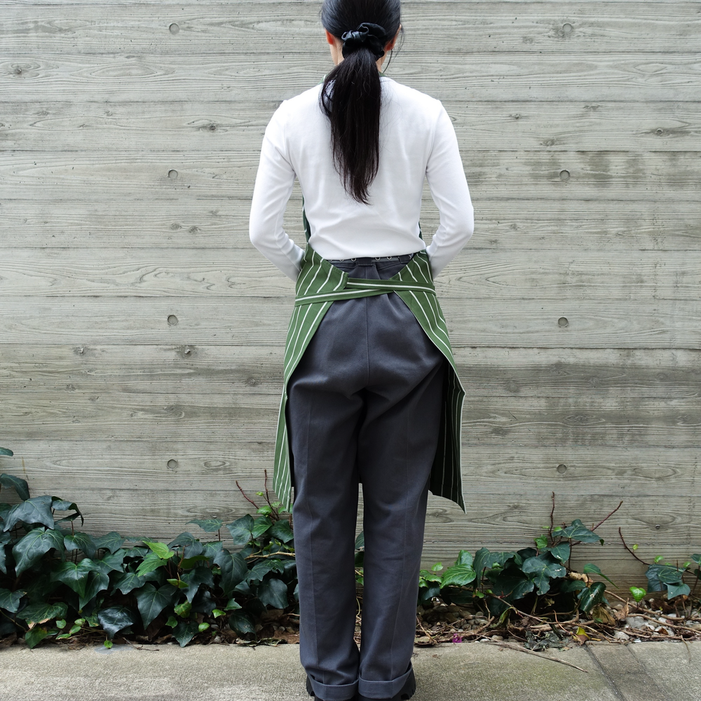 El transwaal／エル・トランスバル エプロン ストライプ Short 【オリーブ】