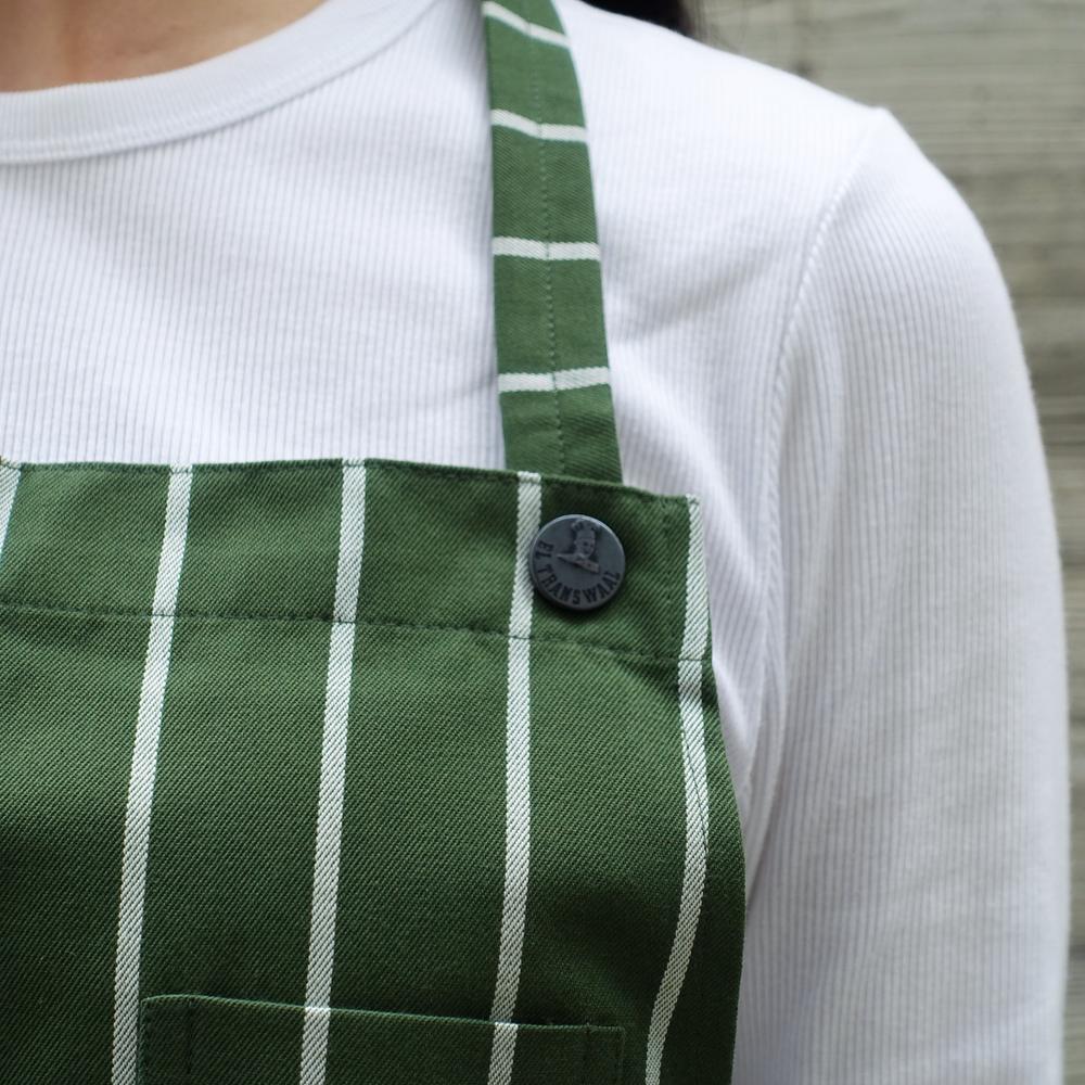 El transwaal／エル・トランスバル エプロン ストライプ Short 【オリーブ】