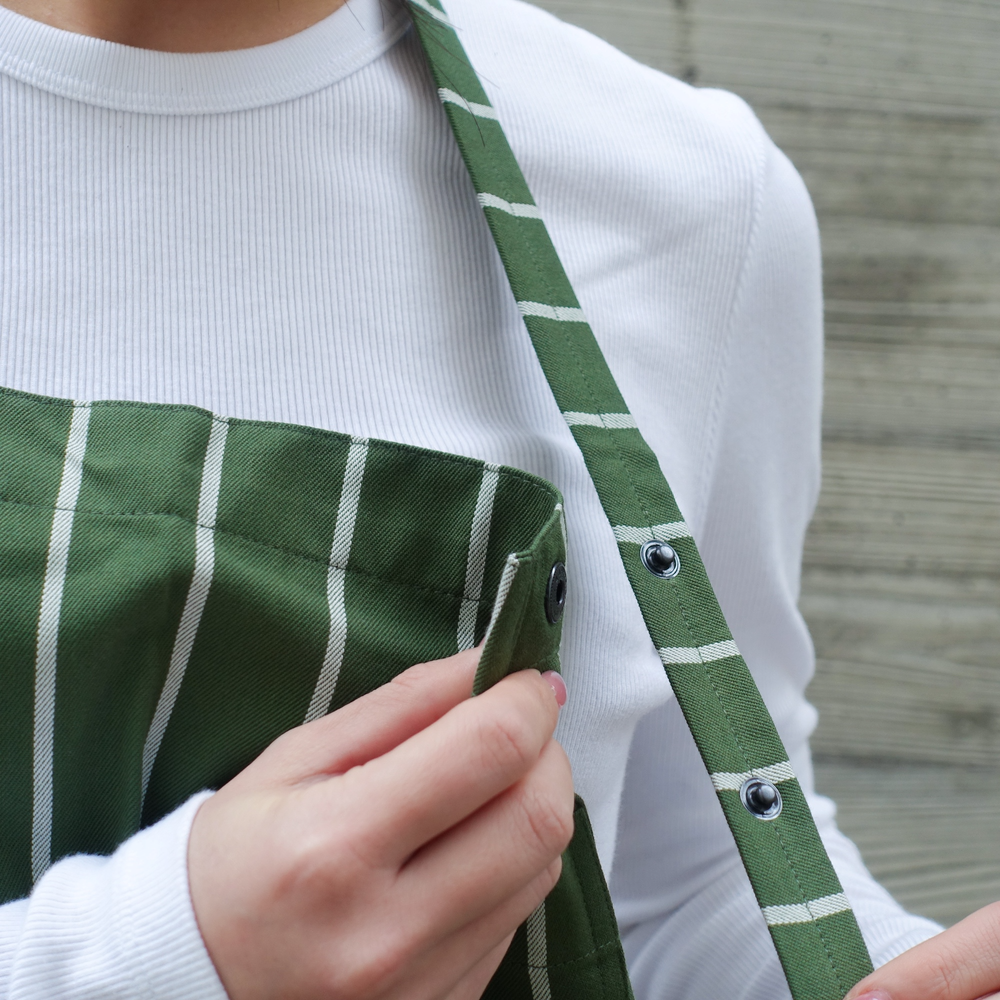 El transwaal／エル・トランスバル エプロン ストライプ Short 【オリーブ】